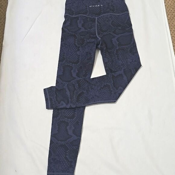 All Fenix Snake Skin Anthropologie Legging medium blue dark grey Xs - Picture 2 of 8